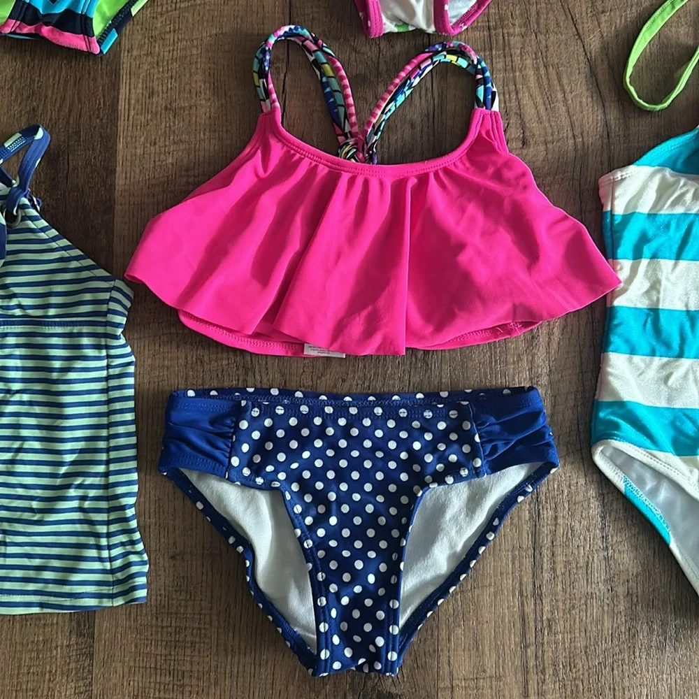 Youth Girl’s size XS/Small swimsuits/swimwear Lot Disney store, Souris Mini, etc